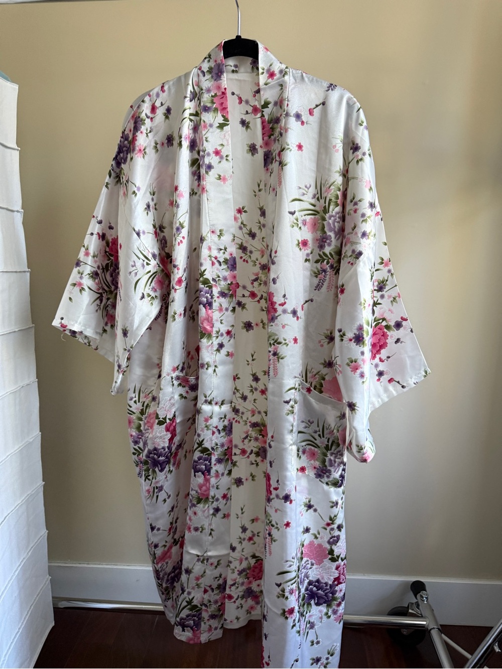 Pretty & Silky Pink Purple Floral Wrap Kimono Robe - O/S